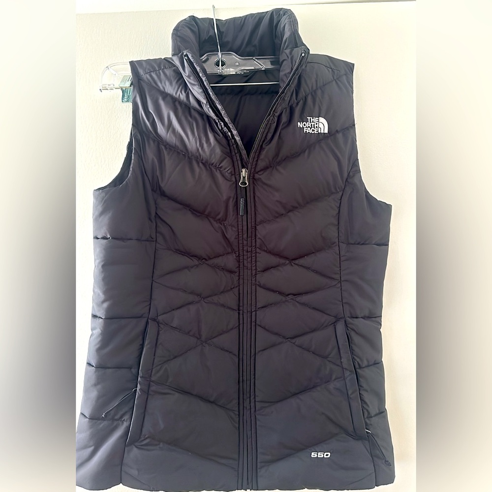 the North Face 550 Down Filled Black Puffer Vest
